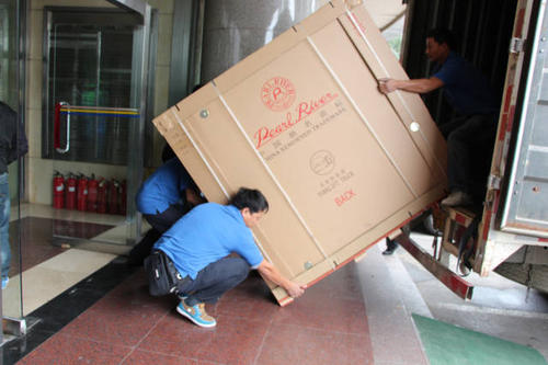 蕉城钢琴贵重工艺品无忧运